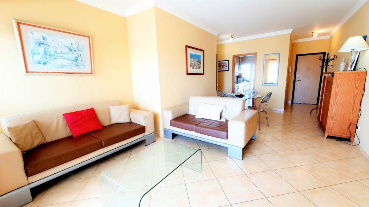 Quarteira Beach Vacation: 2Br Steps To The Sand Eksteriør billede