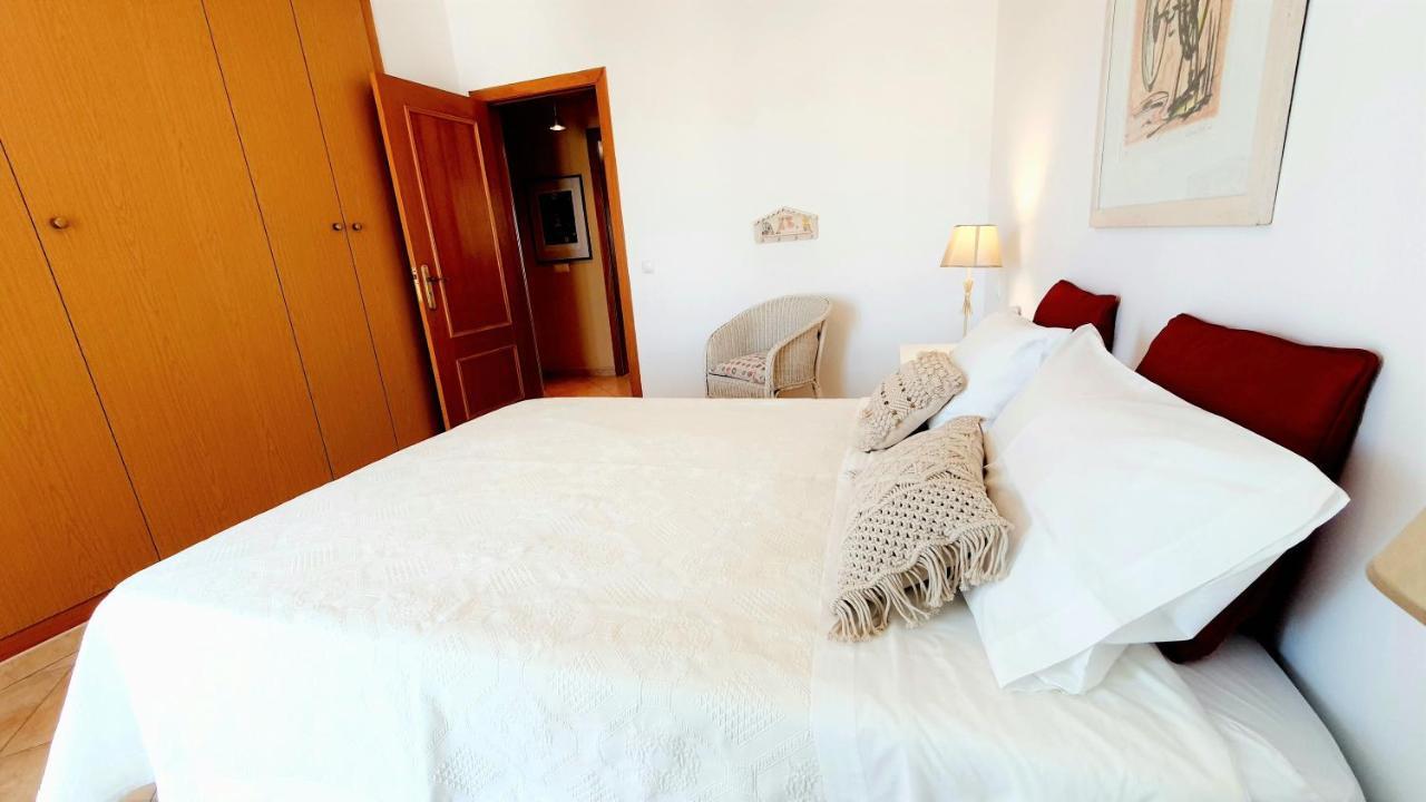 Quarteira Beach Vacation: 2Br Steps To The Sand Eksteriør billede